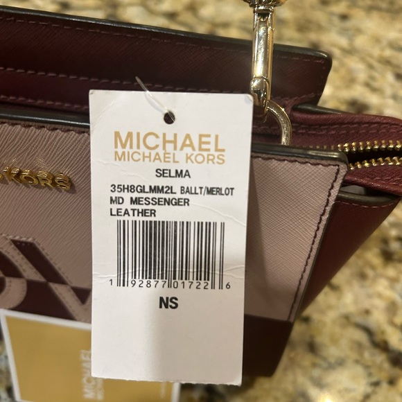 Michael Kors Selma Medium Leather Messenger Bag Love Ballet Pink Merlot - Picture 7 of 11